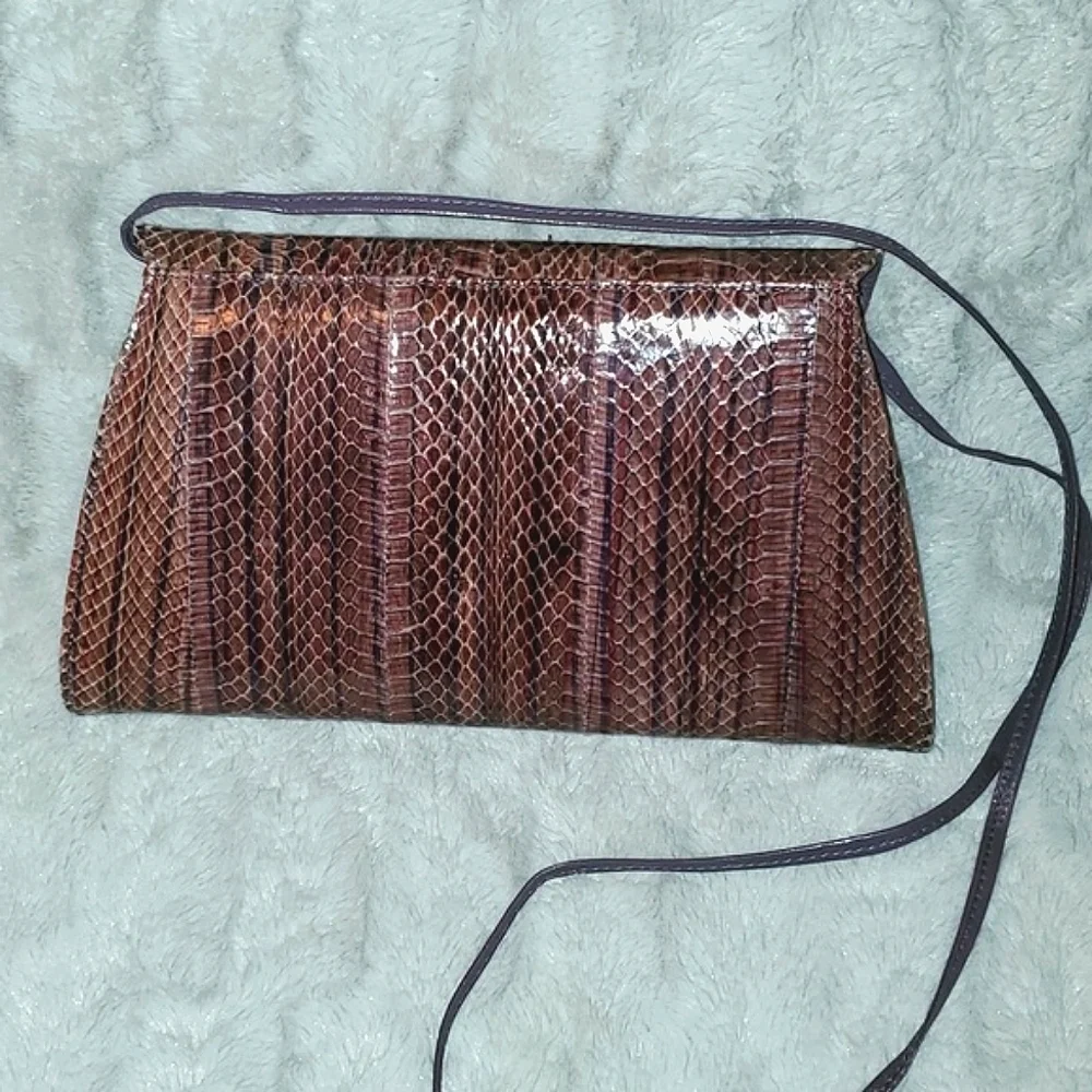 Vtg J.Reneé Snakeskin Embossed Crossbody Bag